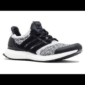 Adidas Ultra Boost SNS x Social Status